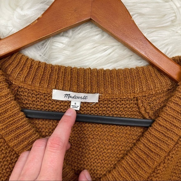 Madewell Hemlock V-Neck Pullover Sweater - Picture 7 of 8